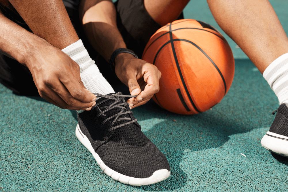 Basketball shoes must be designed to support the ankle